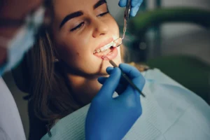 beautiful-girl-sitting-dentist-s-office (1)